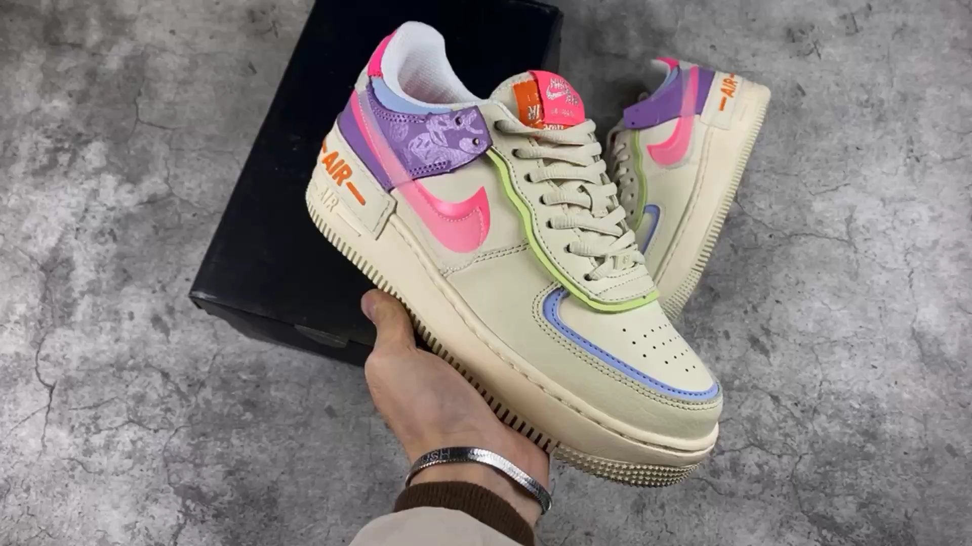 耐克空军一号最新款，时尚与经典的完美融合👟