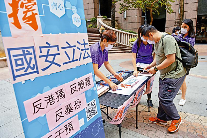 外来媳妇本地郎最新科技产品揭秘，智能生活新纪元